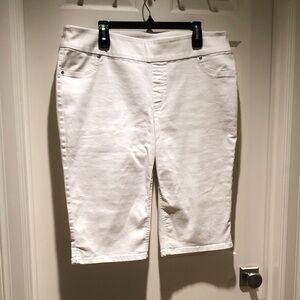 Women's White Pedal Pushers